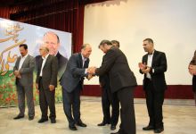 گزارش تصویری از اهداء جوایز  در همایش تجلیل از پرفسور علی اکبر جلالی چهره ماندگار شهرستان شاهرود 